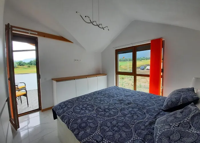 Mountain Near Bansko Villa